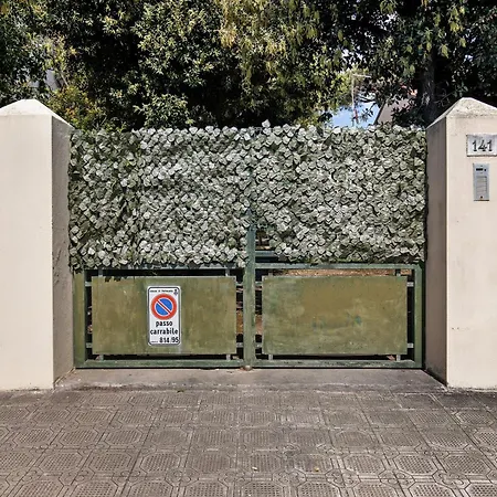 Chiara -marina Di Pietrasanta Dom wakacyjny Marina di Pietrasanta