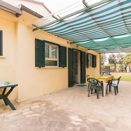 Chiara -marina Di Pietrasanta Holiday home *