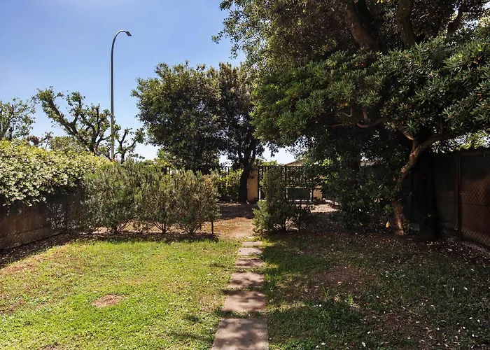 Chiara -marina Di Pietrasanta * מרינה די פיאטרסנטה