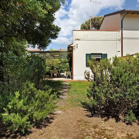 Chiara -marina Di Pietrasanta Holiday home Marina di Pietrasanta